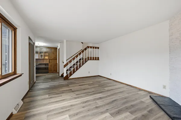 $269,900 | N76-w14655 Fairfield Court, Menomonee Falls, WI 53051