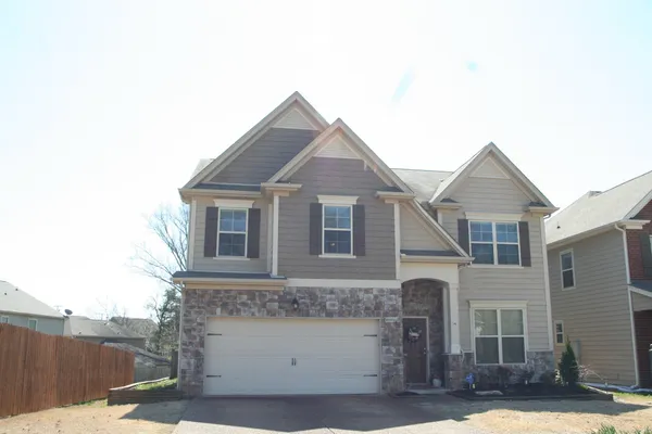 $569,900 | 2013 Austin Drive, Spring Hill, TN 37174