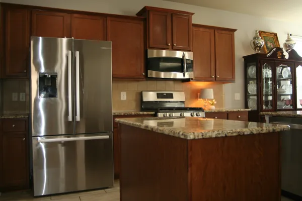 $569,900 | 2013 Austin Drive, Spring Hill, TN 37174