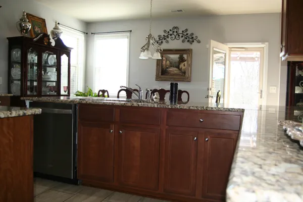 $569,900 | 2013 Austin Drive, Spring Hill, TN 37174