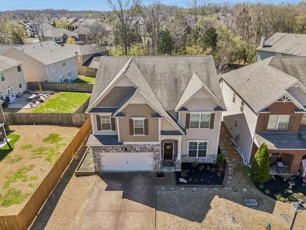 $569,900 | 2013 Austin Drive, Spring Hill, TN 37174