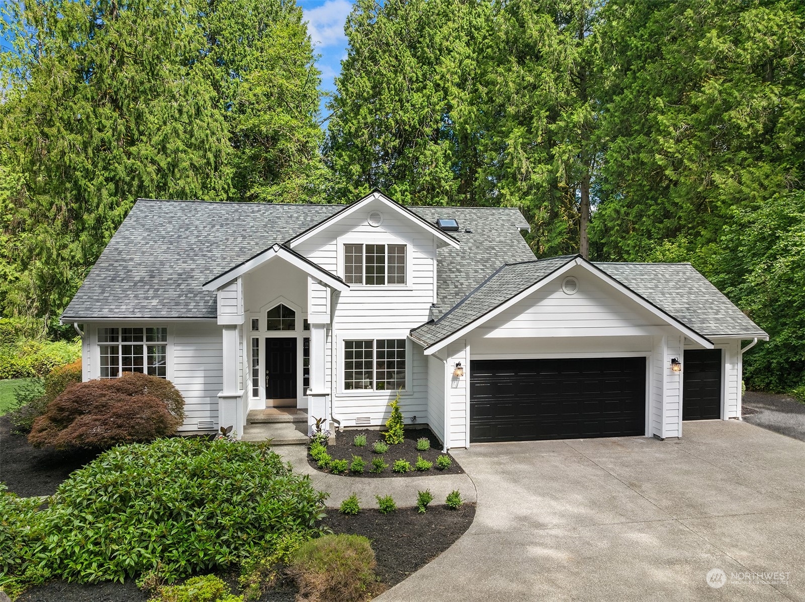 13927 240th Avenue Southeast, Issaquah, WA 98027 Compass