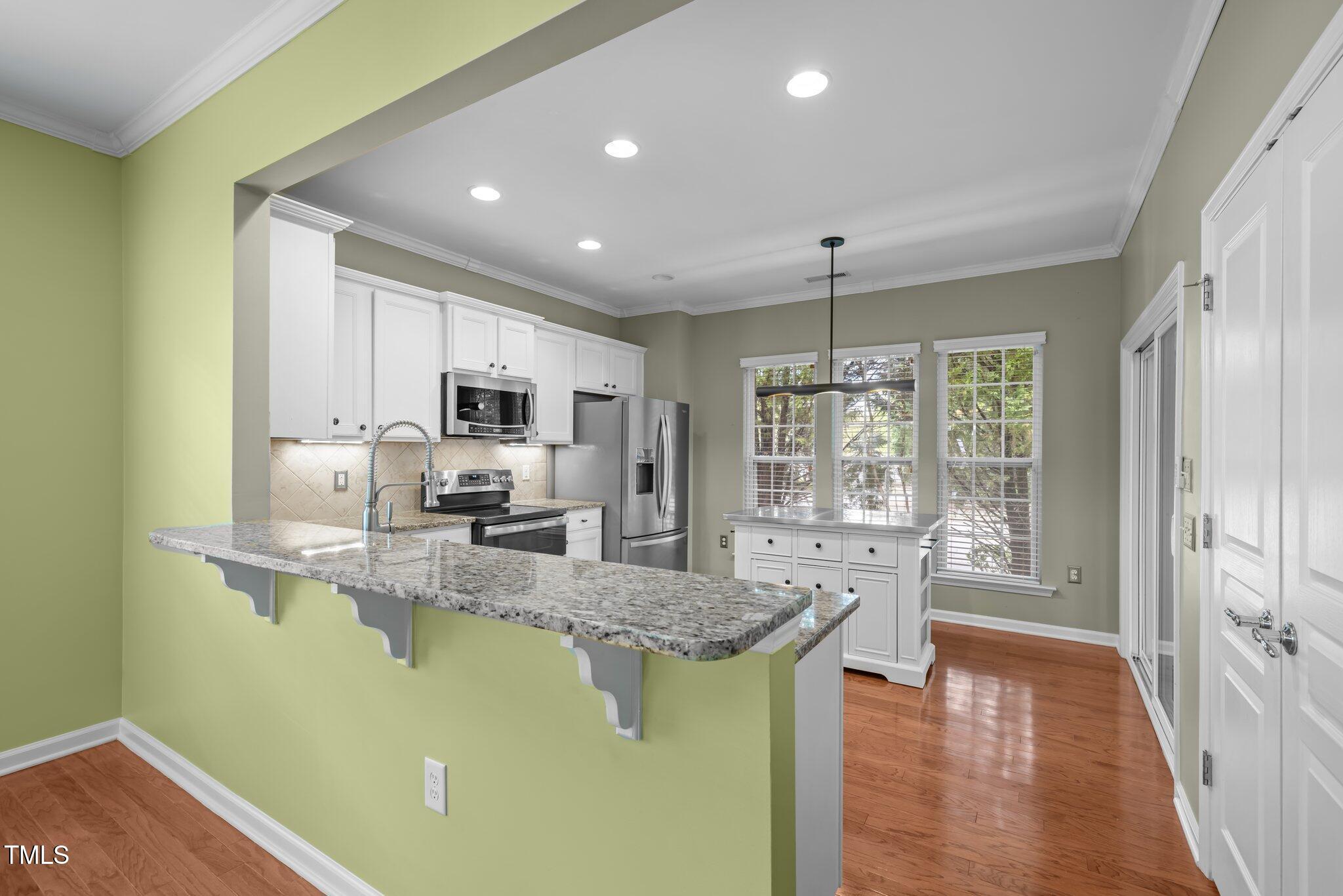 320 Easton Grey Loop Cary, NC 27519 - Photo 11 of 44 22-web-or-mls-5Z8A8192