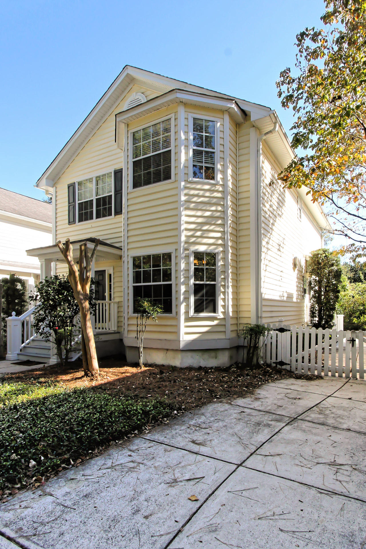 1077 Mathis Ferry Road Mount Pleasant, SC 29464 - Photo 3 of 37 4 - Mathis