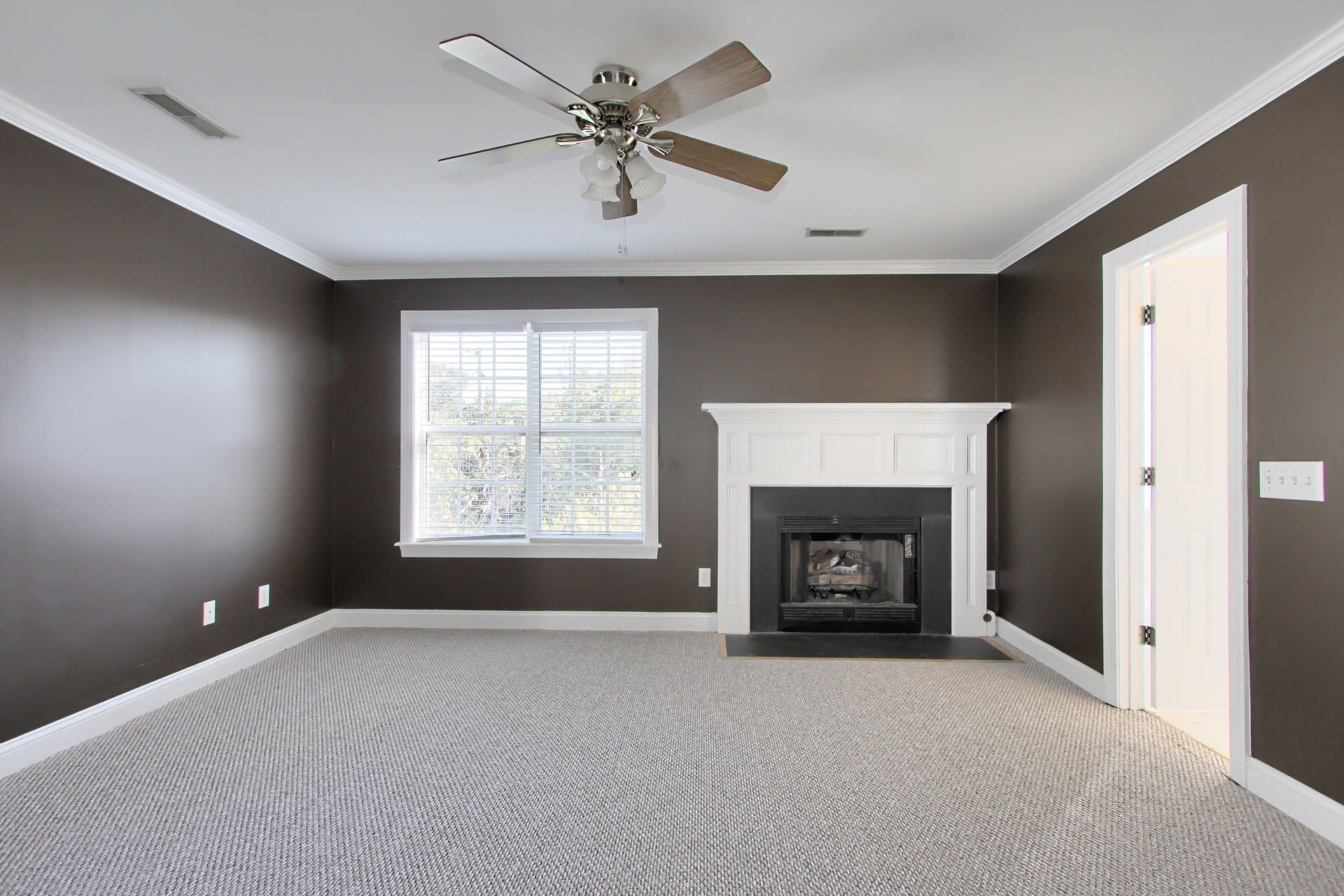 1077 Mathis Ferry Road Mount Pleasant, SC 29464 - Photo 29 of 37 27 - Mathis
