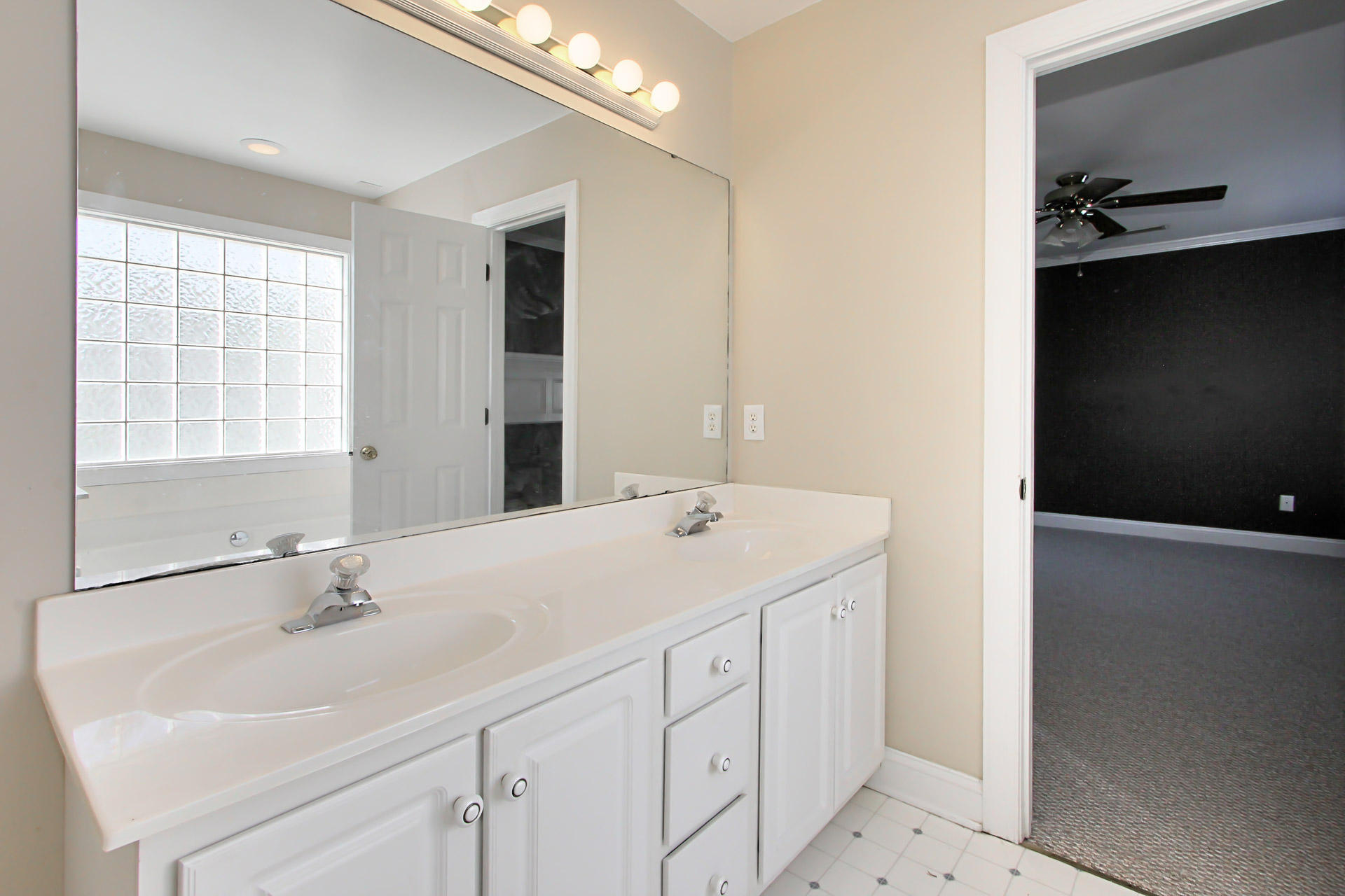 1077 Mathis Ferry Road Mount Pleasant, SC 29464 - Photo 31 of 37 32 - Mathis