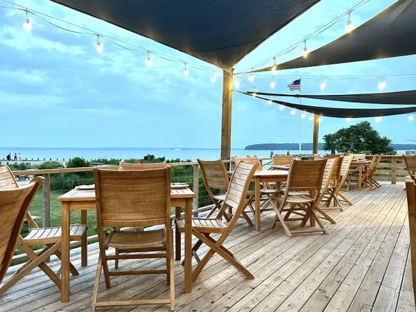 $969,000 | 4660 Deep Hole Drive, Mattituck, NY 11952