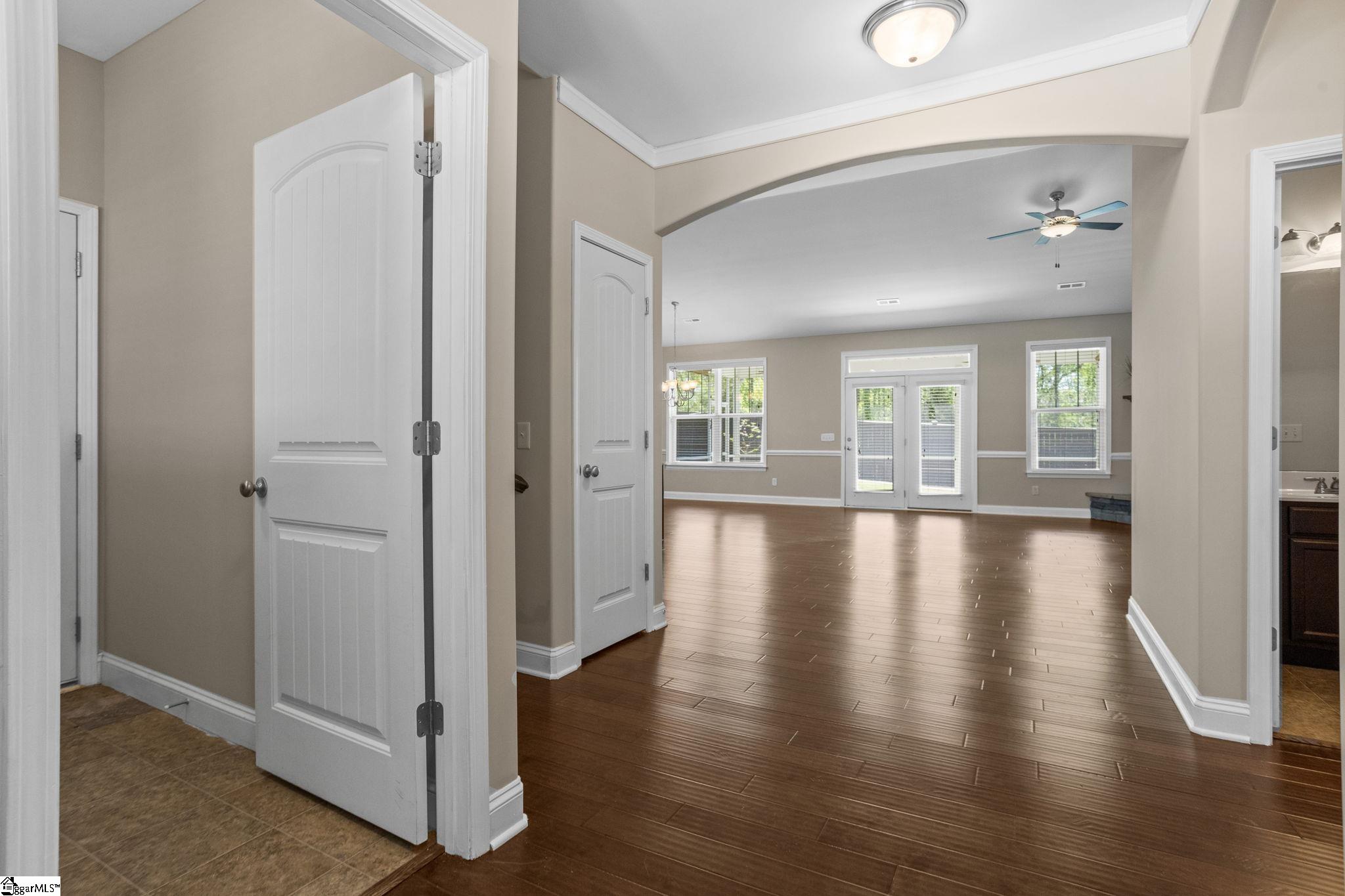 217 Longfellow Way Simpsonville, SC 29681 - Photo 4 of 43