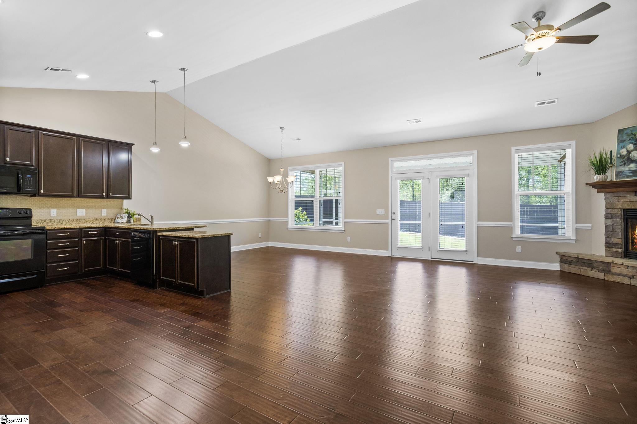 217 Longfellow Way Simpsonville, SC 29681 - Photo 5 of 43