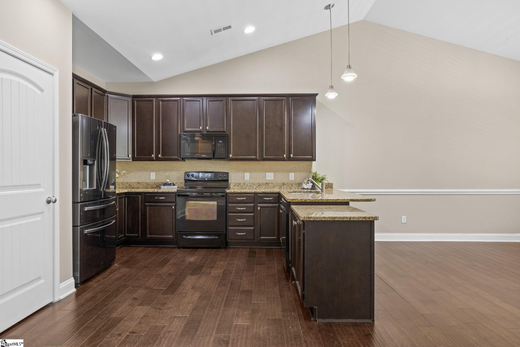 217 Longfellow Way Simpsonville, SC 29681 - Photo 6 of 43