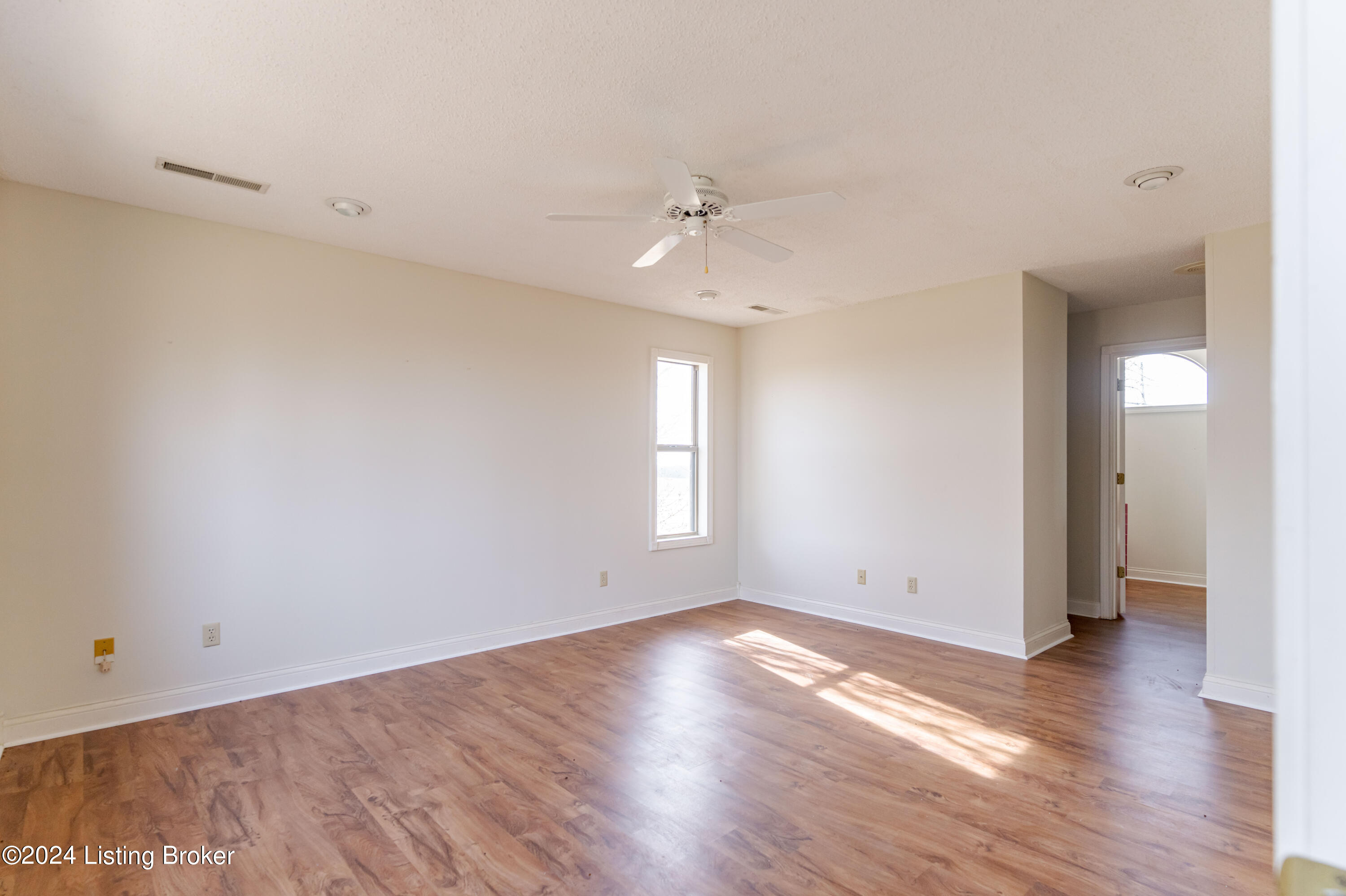 7140 Anneta Road Clarkson, KY 42726 - Photo 57 of 78 DSC03648