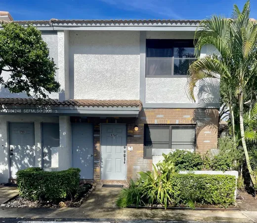 $2,799 | 9787 Riverside Drive, Unit 624, Coral Springs, FL 33071