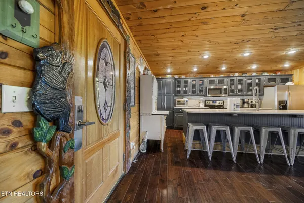 $879,900 | 838 Bear Run Way, Sevierville, TN 37862
