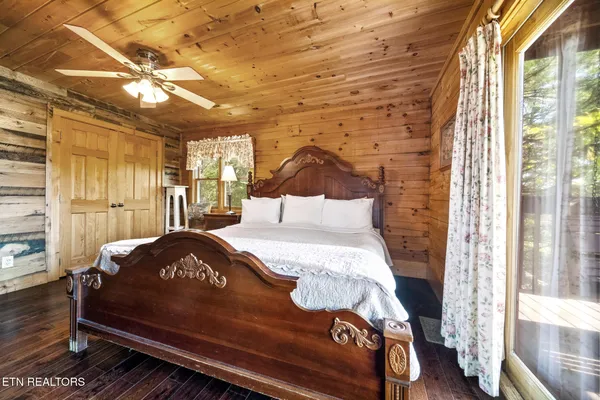 $879,900 | 838 Bear Run Way, Sevierville, TN 37862