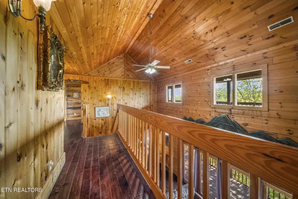$879,900 | 838 Bear Run Way, Sevierville, TN 37862