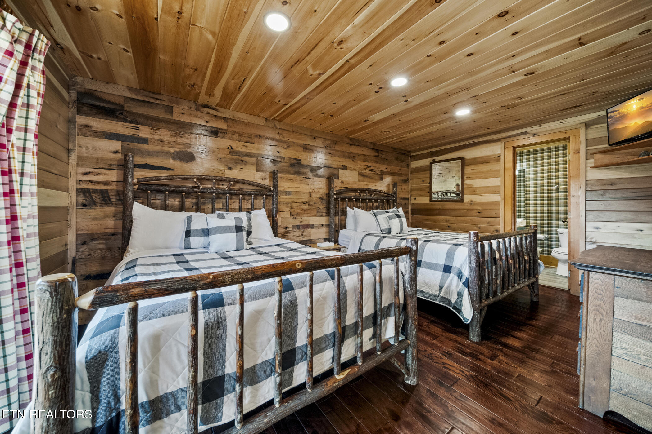 838 Bear Run Way Sevierville, TN 37862 - Photo 35 of 58 dsc07070