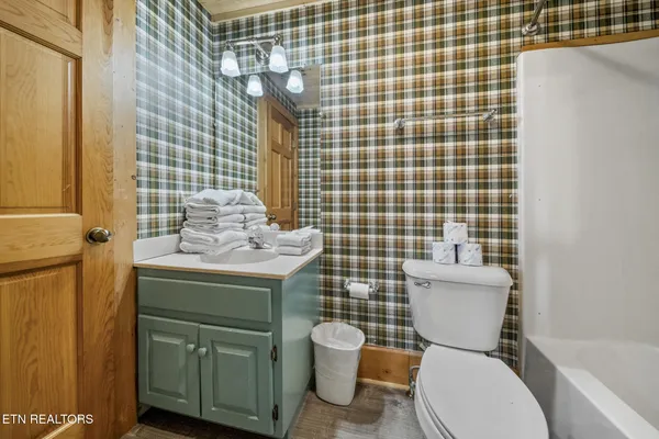 $879,900 | 838 Bear Run Way, Sevierville, TN 37862