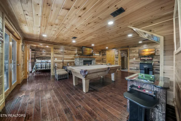 $879,900 | 838 Bear Run Way, Sevierville, TN 37862