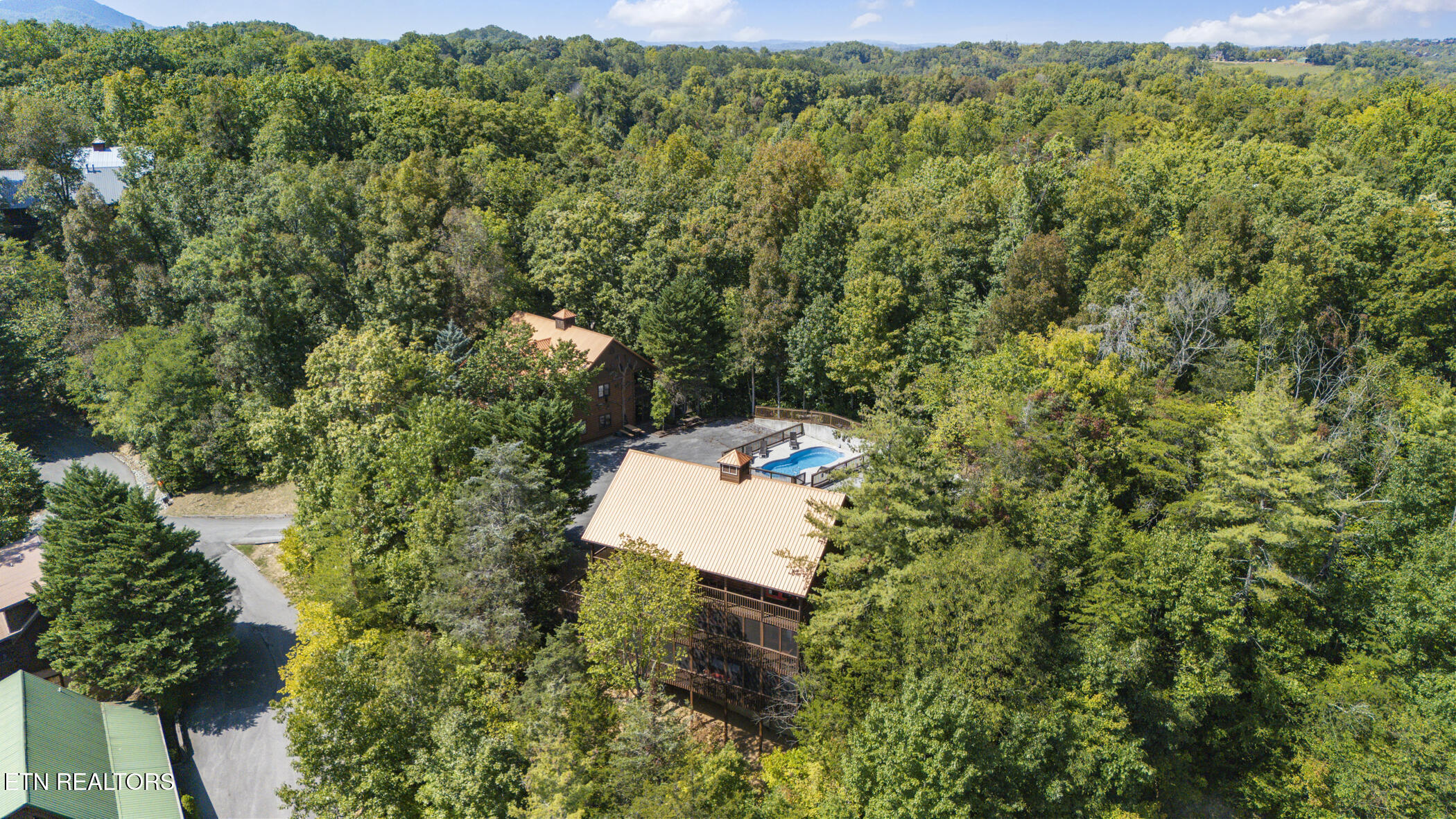 838 Bear Run Way Sevierville, TN 37862 - Photo 56 of 58 dji_20250919134643_0361_d