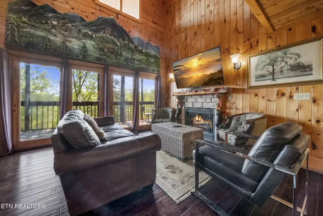 $1,049,900 | 838 Bear Run Way, Sevierville, TN 37862