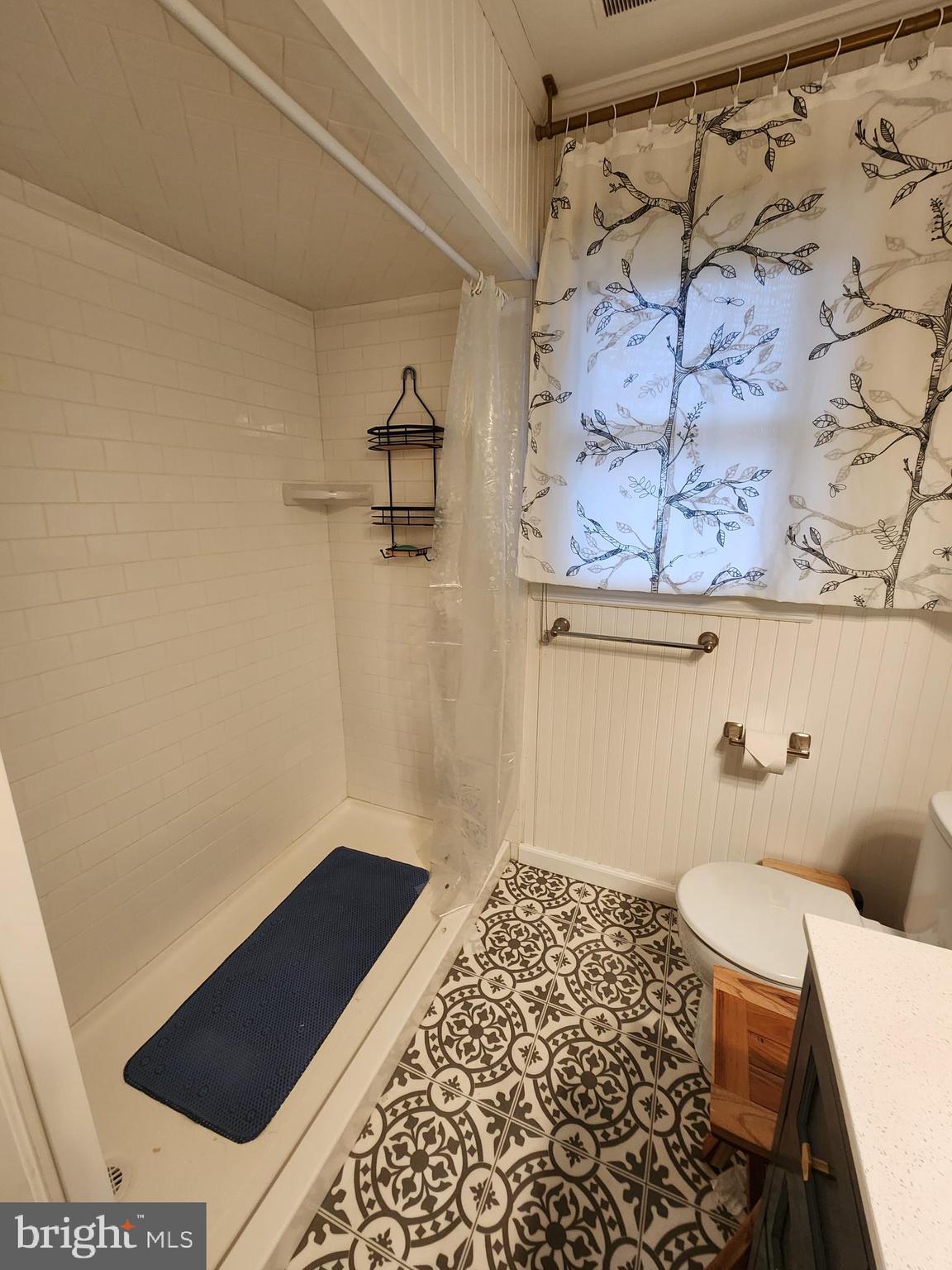 102 Choptank Terrace Cambridge, MD 21613 - Photo 16 of 25 BA 1 with walk-in shower