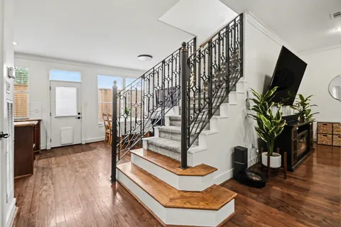 $529,999 | 1470 Springrock Lane, Unit 6, Houston, TX 77055