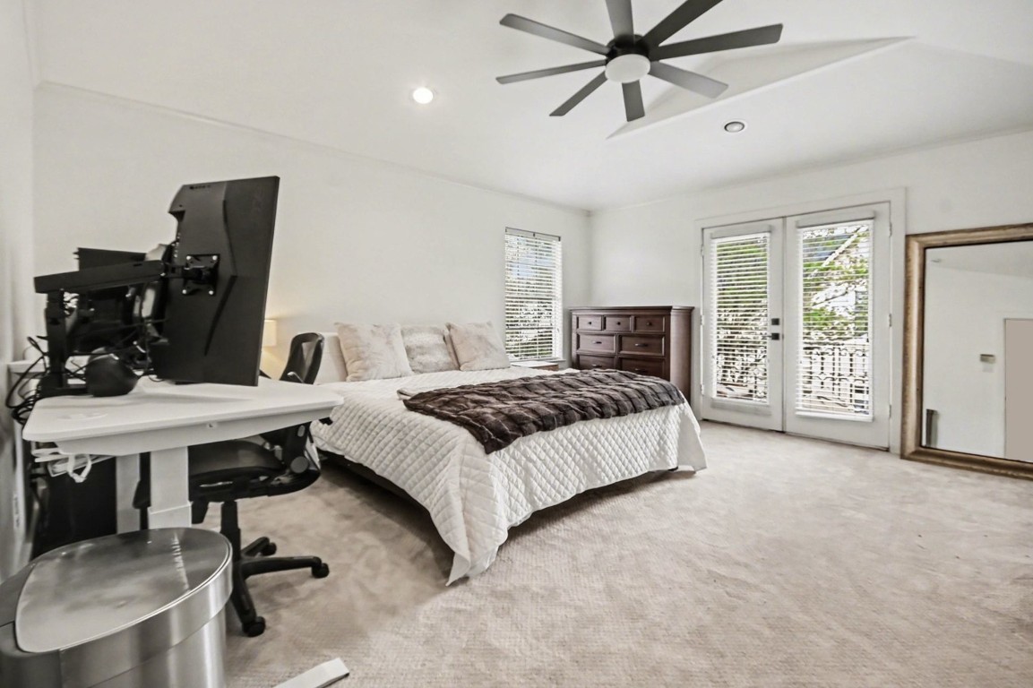 1470 Springrock Lane, Unit 6 Houston, TX 77055 - Photo 14 of 32 Oversized primary suite with vaulted ceilings located on the second floor.