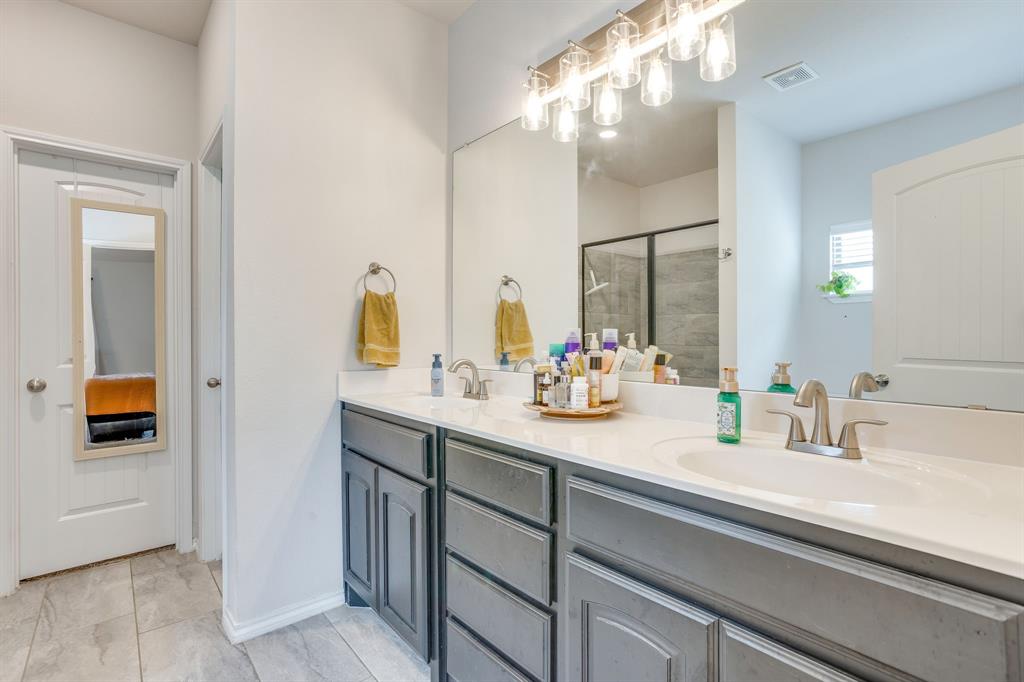 7809 Emersyn Drive Rio Vista, TX 76093 - Photo 25 of 40