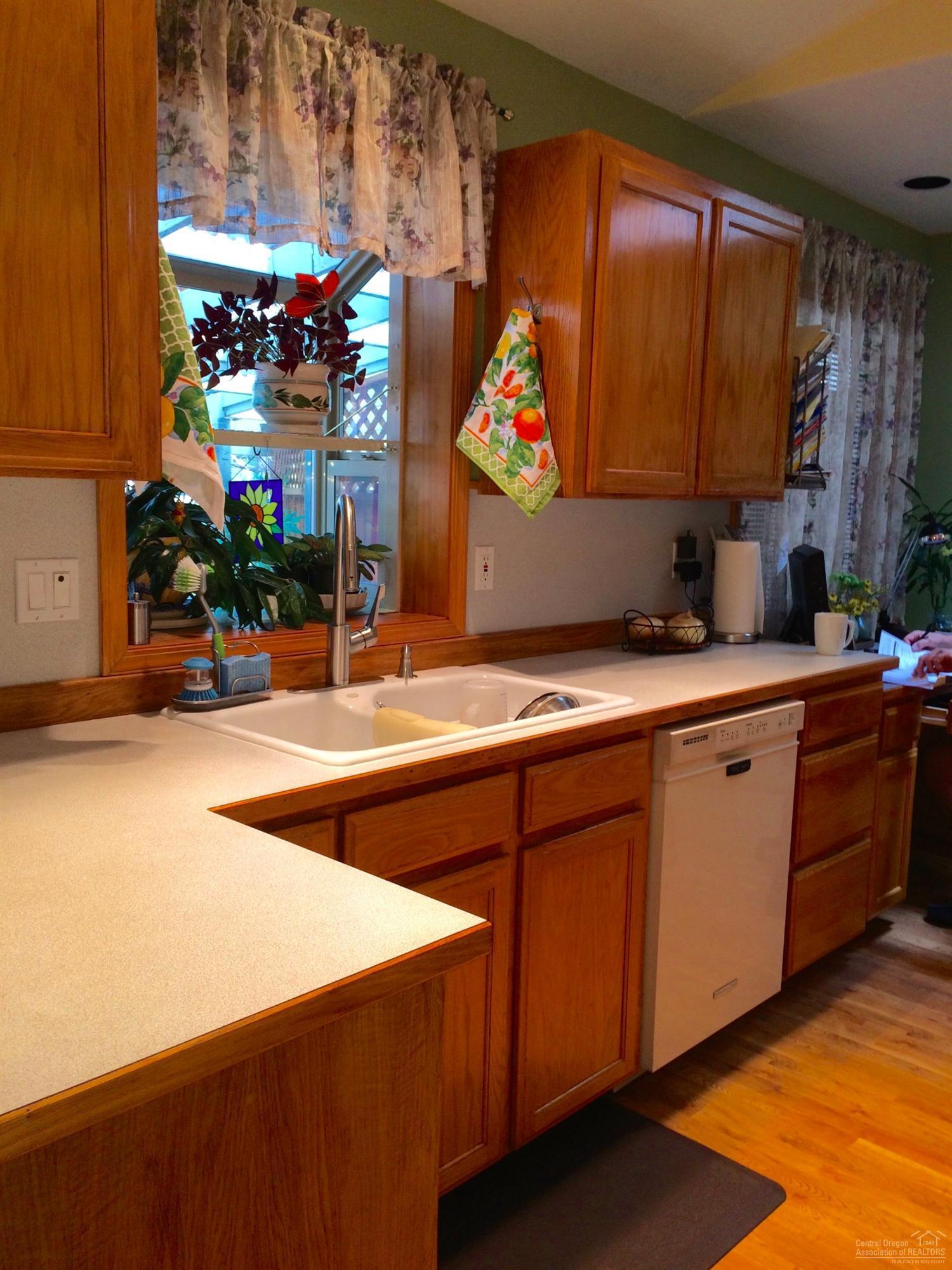 2210 Northeast Wells Acres Road Bend, OR 97701 - Photo 18 of 24 Gallery Image 18