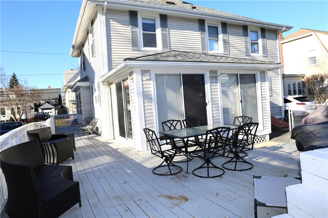 64 Strathmore Road Cranston, RI 02905 - Photo 4 of 20