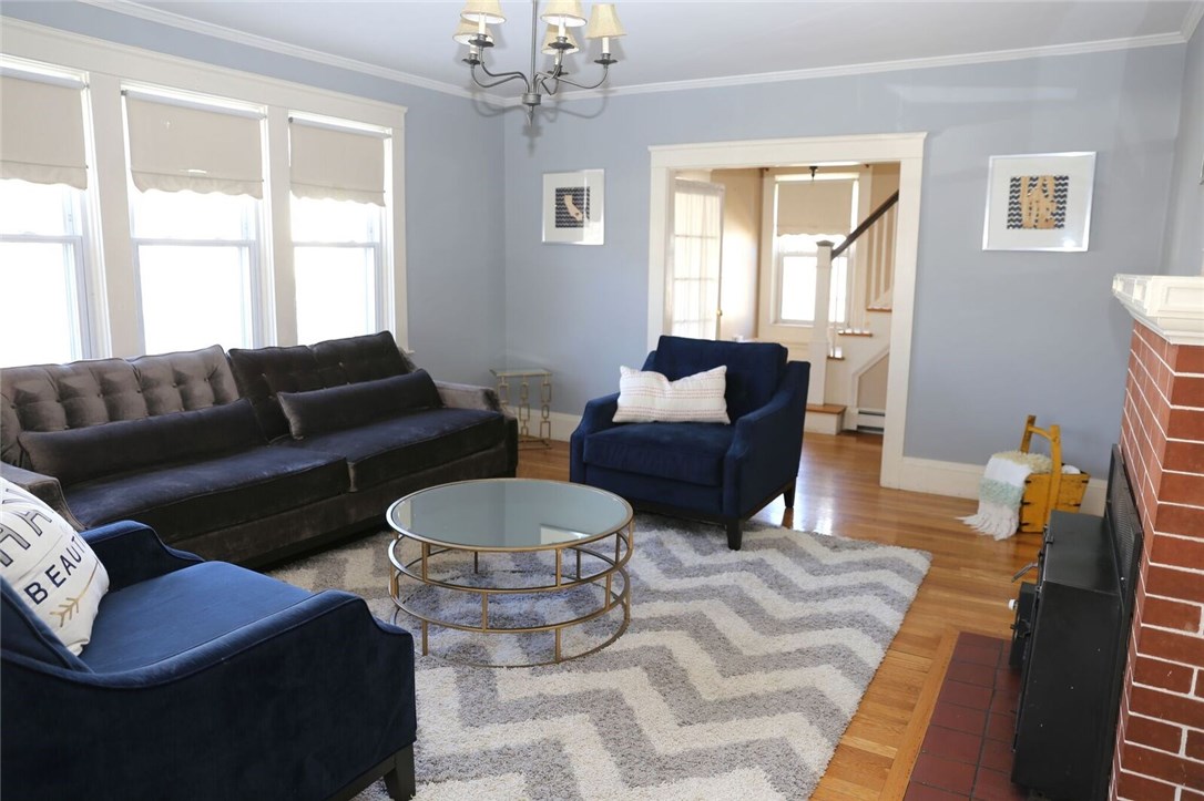 64 Strathmore Road Cranston, RI 02905 - Photo 7 of 20