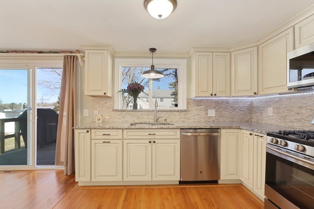 10 Robinhood Road Wareham, MA 02571 - Photo 13 of 42 Gallery Image 13