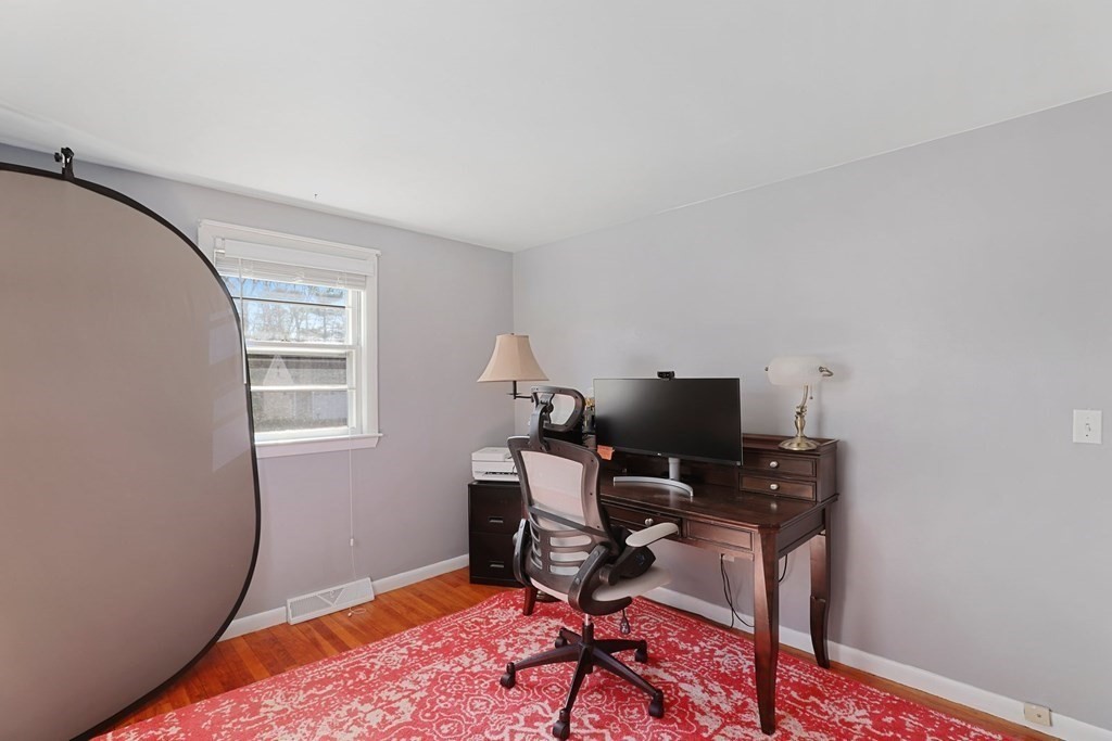 10 Robinhood Road Wareham, MA 02571 - Photo 20 of 42 Gallery Image 20