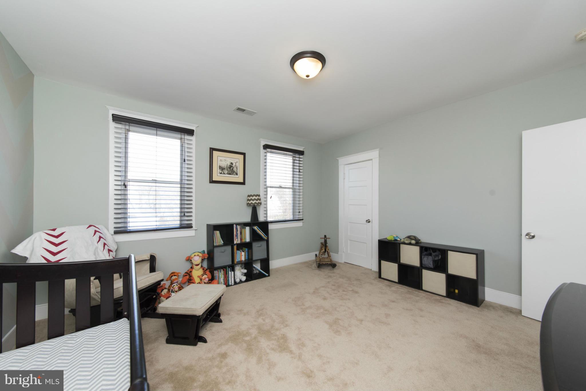 506 Kingston Road Baltimore, MD 21229 - Photo 20 of 30 Bedroom