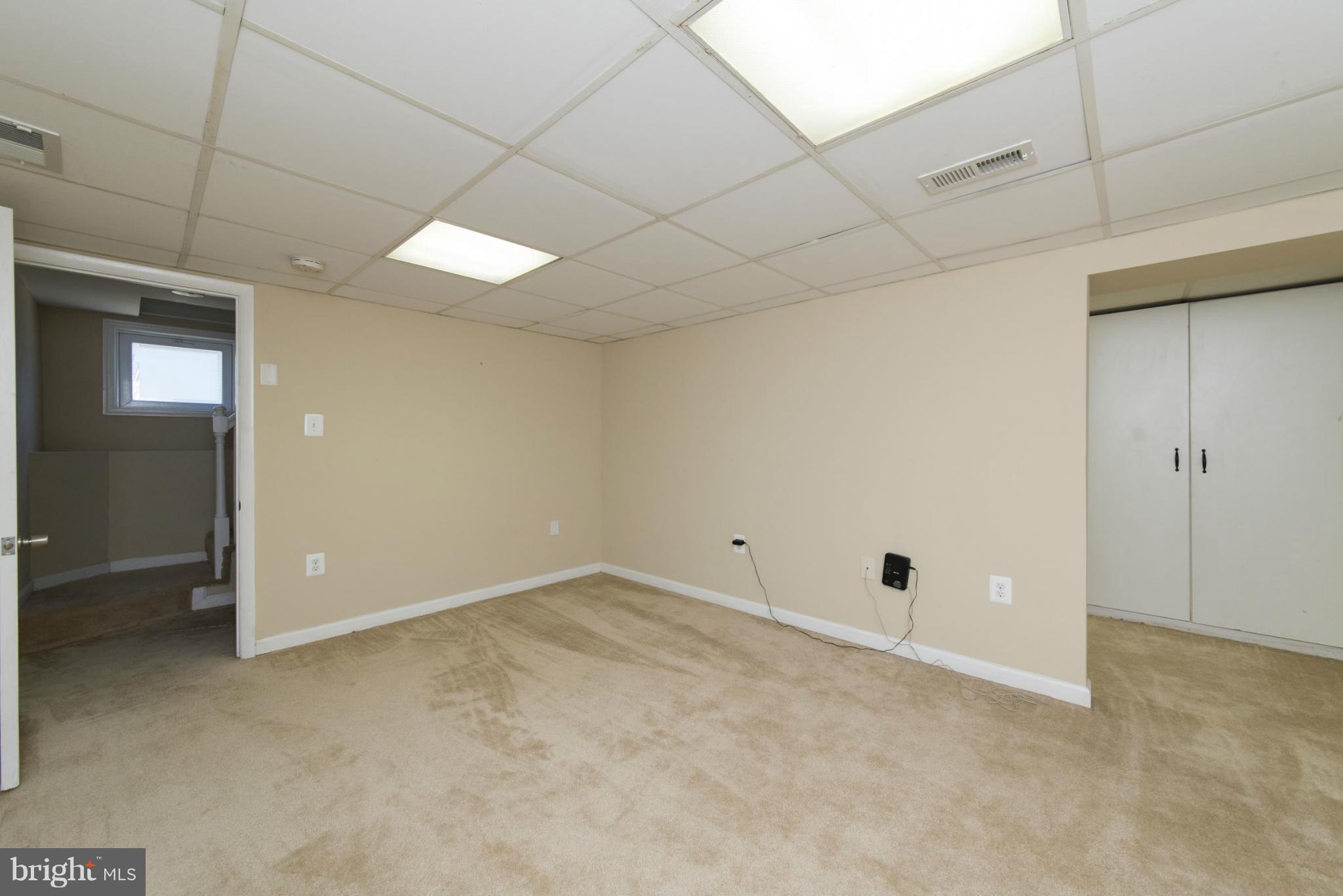 506 Kingston Road Baltimore, MD 21229 - Photo 22 of 30 Bedroom