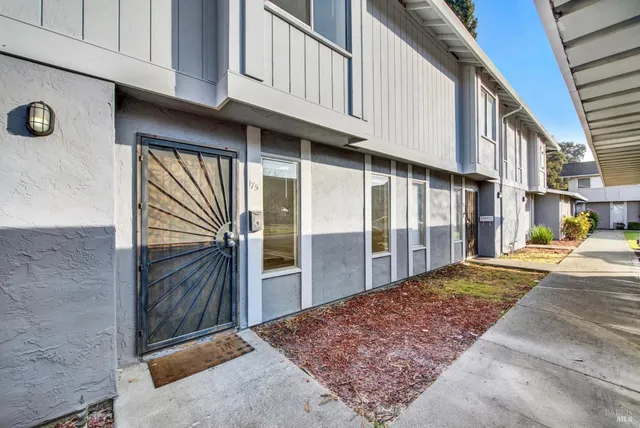 $250,000 | 175 Del Sur Court, Fairfield, CA 94533