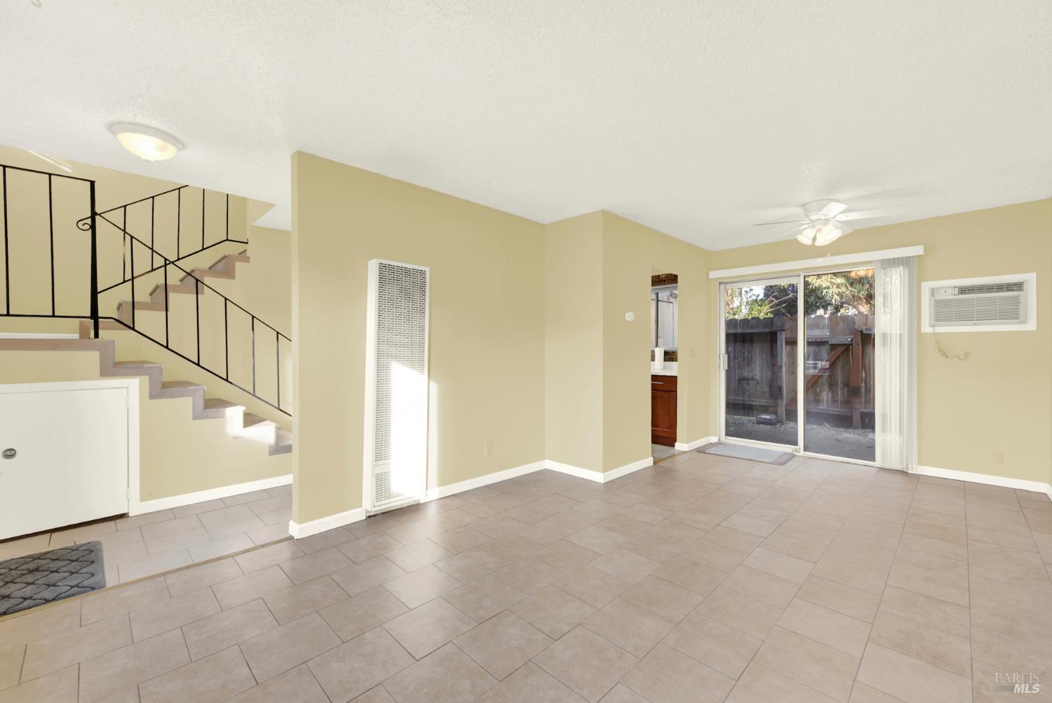 175 Del Sur Court Fairfield, CA 94533 - Photo 6 of 57