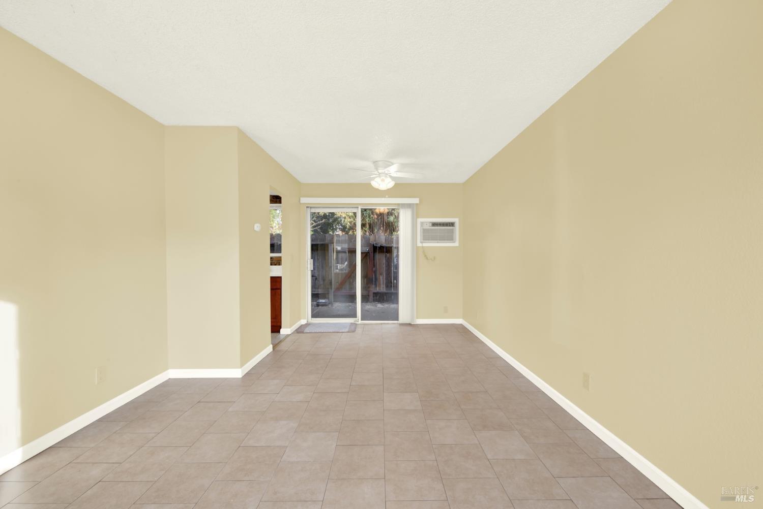 175 Del Sur Court Fairfield, CA 94533 - Photo 7 of 57