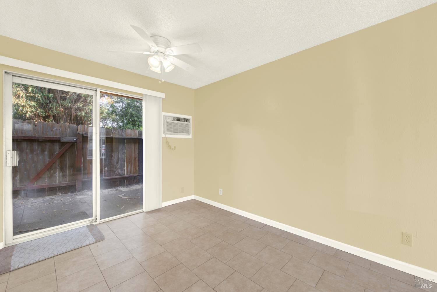 175 Del Sur Court Fairfield, CA 94533 - Photo 9 of 57