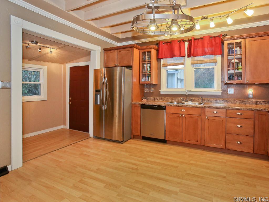 7019 Lebanon Road Collinsville, IL 62234 - Photo 8 of 36