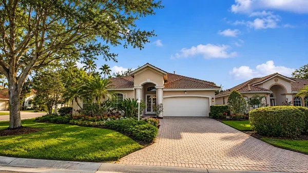 $3,100 | 6836 Bay Hill Drive, Lakewood Ranch, FL 34202
