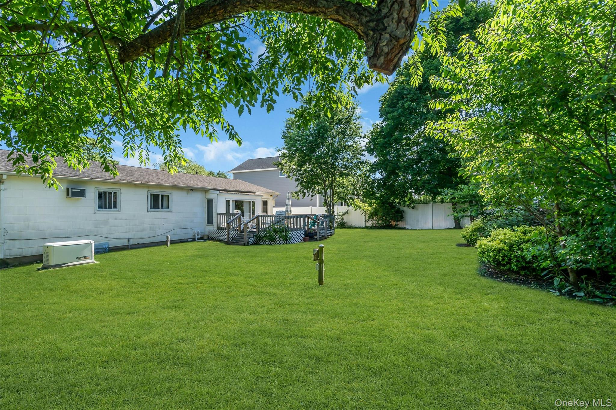 33 Cameo Road Commack, NY 11725 - Photo 22 of 24