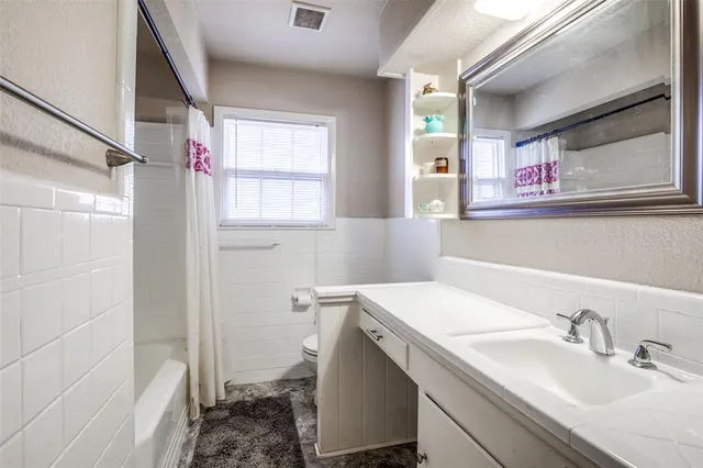 $348,900 | 3928 Menzer Road, Fort Worth, TX 76103