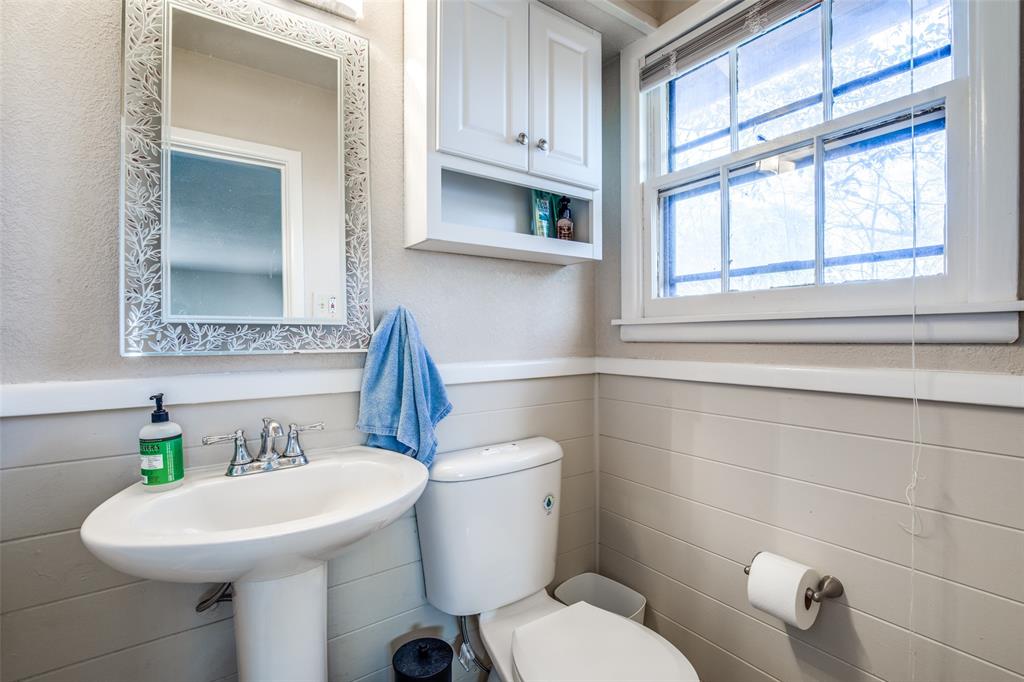 3928 Menzer Road Fort Worth, TX 76103 - Photo 23 of 35