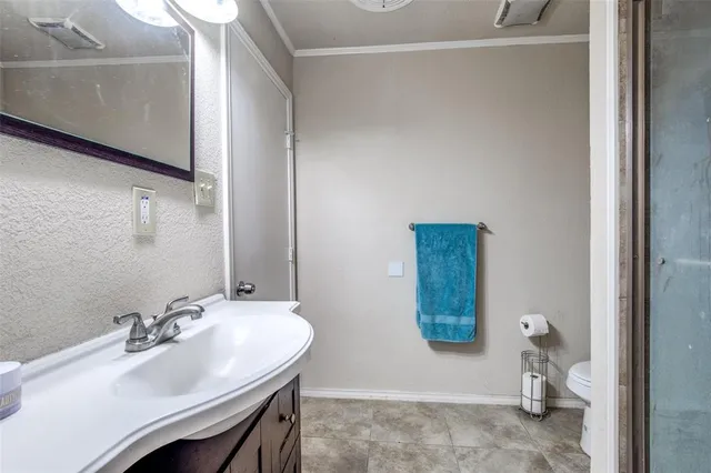 $348,900 | 3928 Menzer Road, Fort Worth, TX 76103