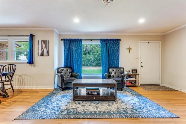 $348,900 | 3928 Menzer Road, Fort Worth, TX 76103