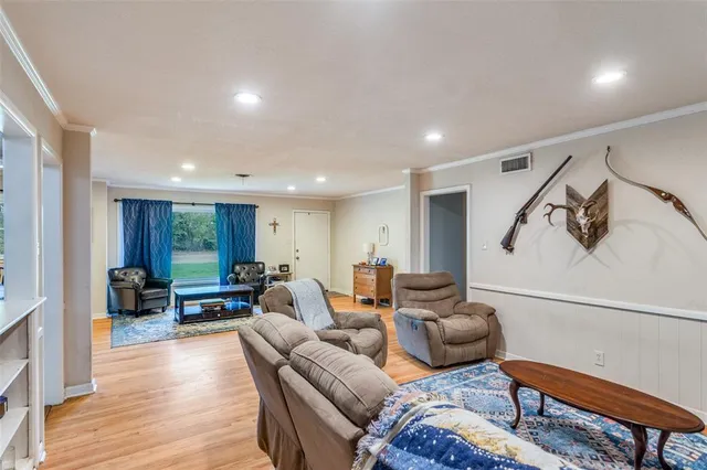 $348,900 | 3928 Menzer Road, Fort Worth, TX 76103