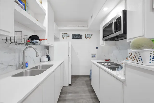 $399,900 | 10773 Royal Pines Drive, Conroe, TX 77303