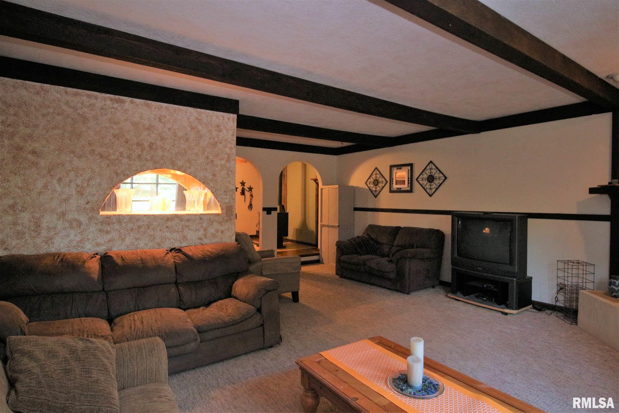 4998 KOA Road Rochester, IL 62563 - Photo 8 of 43