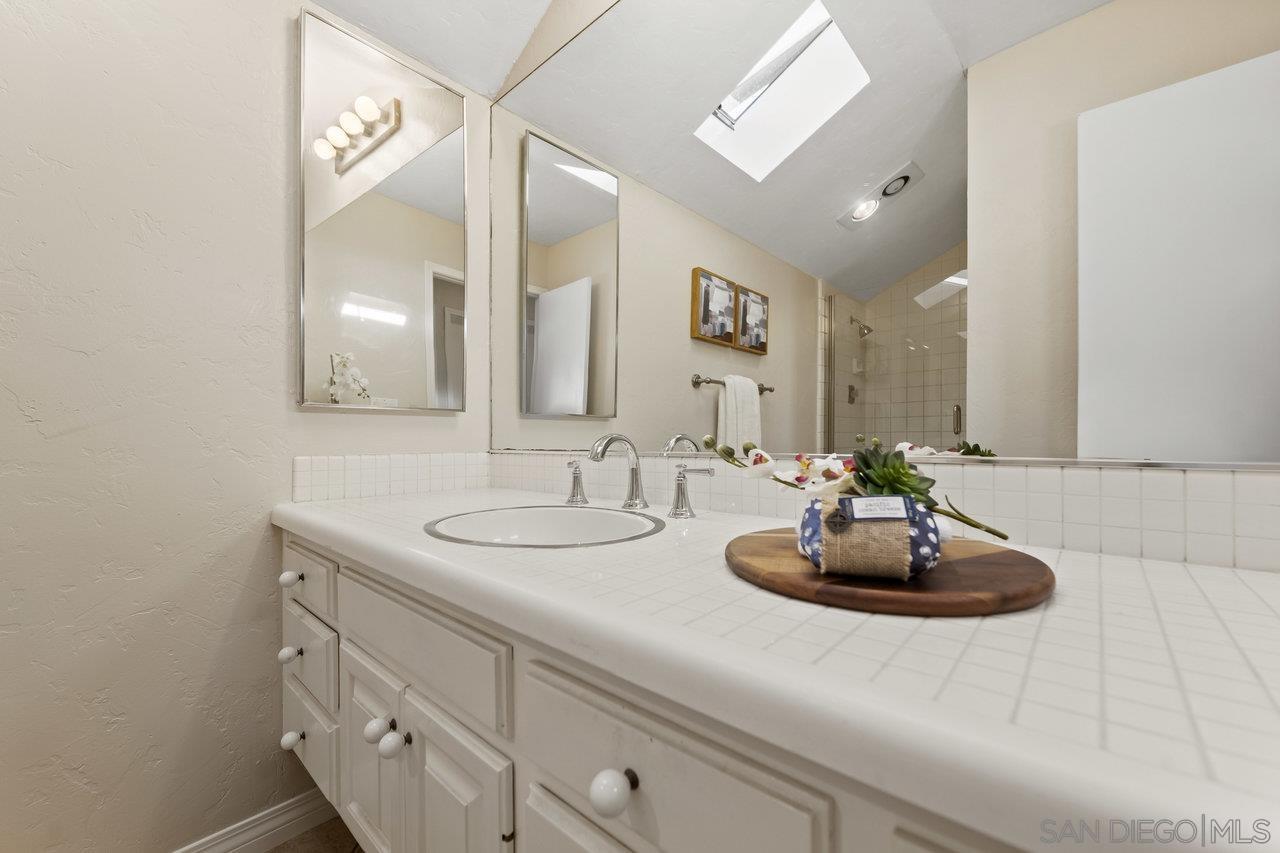 16921 Valle Verde Road Poway, CA 92064 - Photo 36 of 41